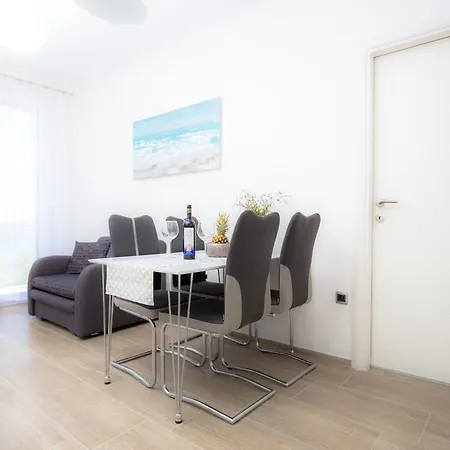 Family Nizic Apartman *