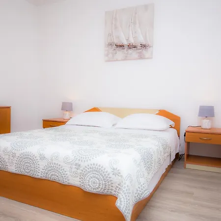 Family Nizic Apartman *