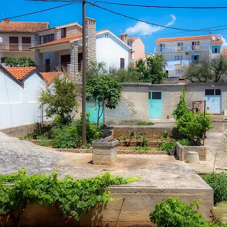 Family Nizic * Primosten